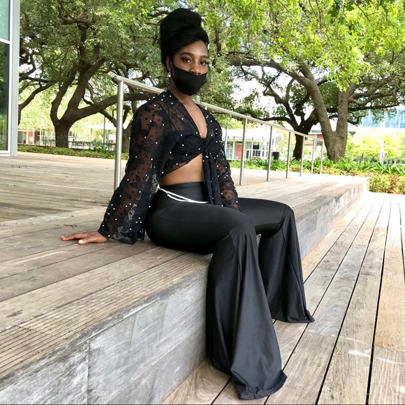 Women's sheer tie-up crop top - Picture 2 of 8